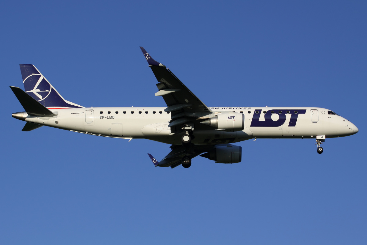 SP-LMD (Samoloty » Spotting na EPWA » Embraer E190 » Polskie Linie Lotnicze LOT)