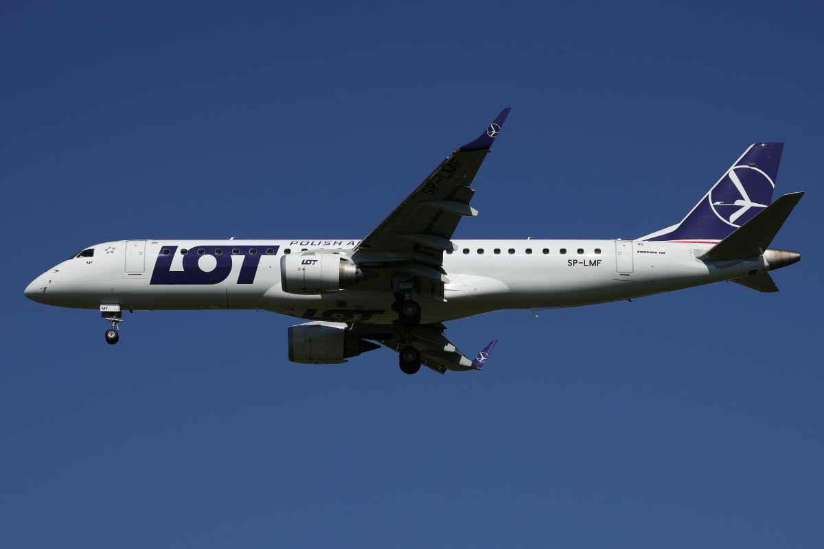 SP-LMF (Aircraft » EPWA Spotting » Embraer E190 (ERJ-190-100) » LOT Polish Airlines)