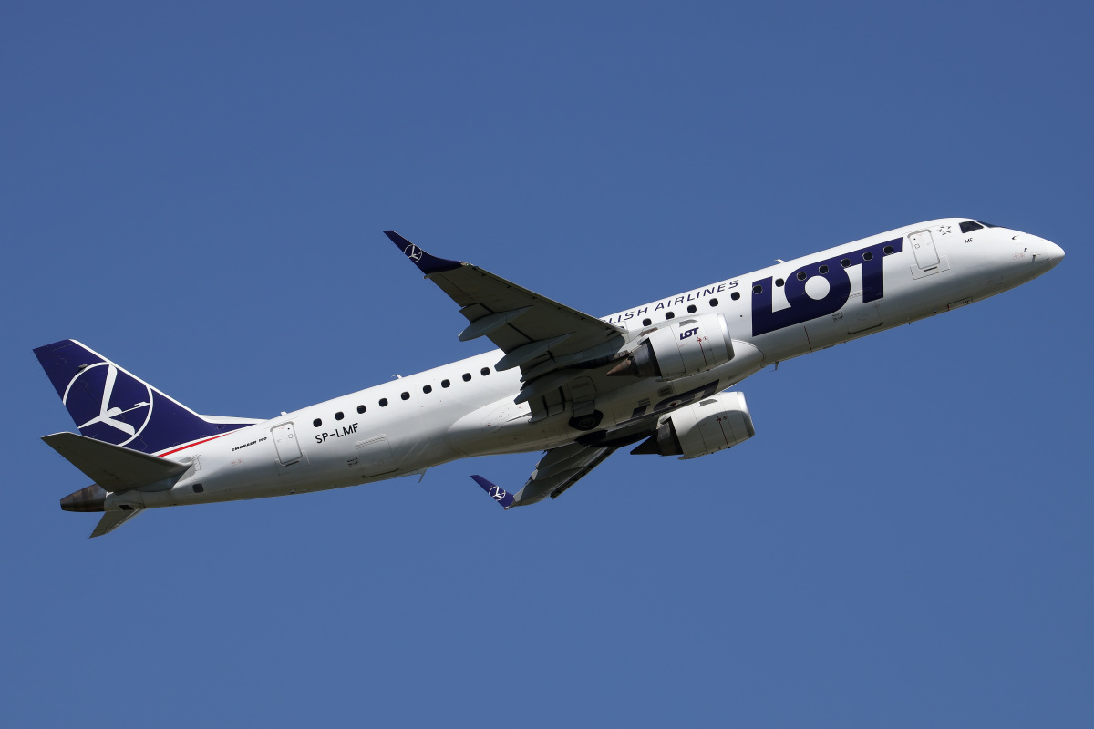 SP-LMF (Aircraft » EPWA Spotting » Embraer E190 (ERJ-190-100) » LOT Polish Airlines)