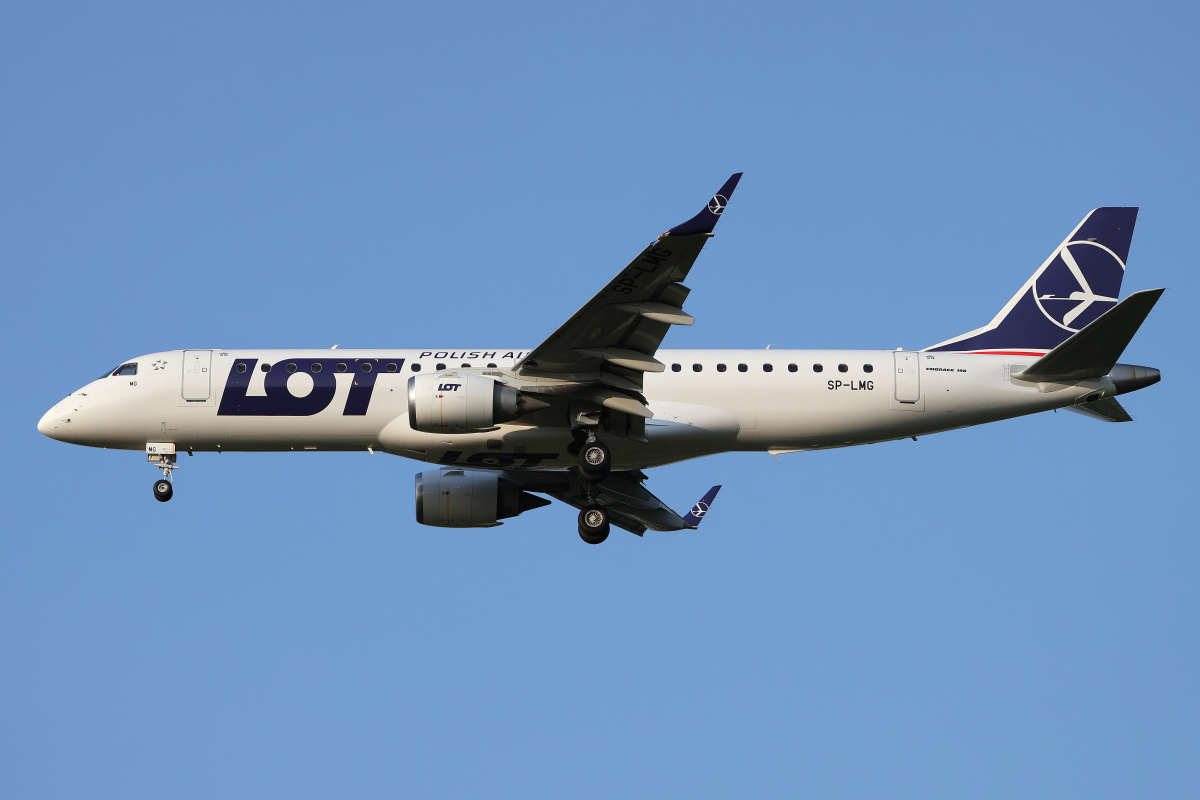 SP-LMG (Aircraft » EPWA Spotting » Embraer E190 » LOT Polish Airlines)