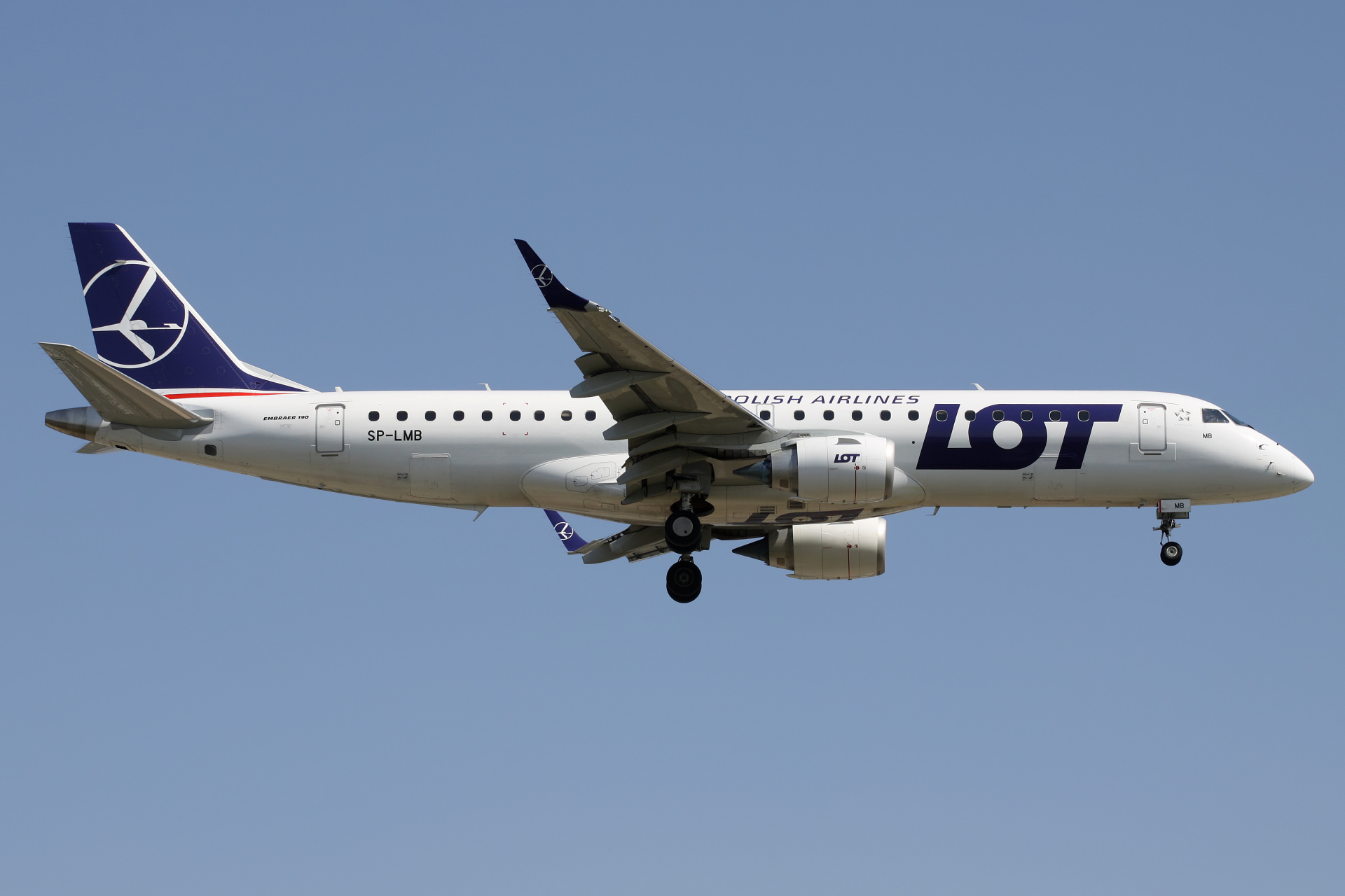SP-LMB (Samoloty » Spotting na EPWA » Embraer E190 » Polskie Linie Lotnicze LOT)