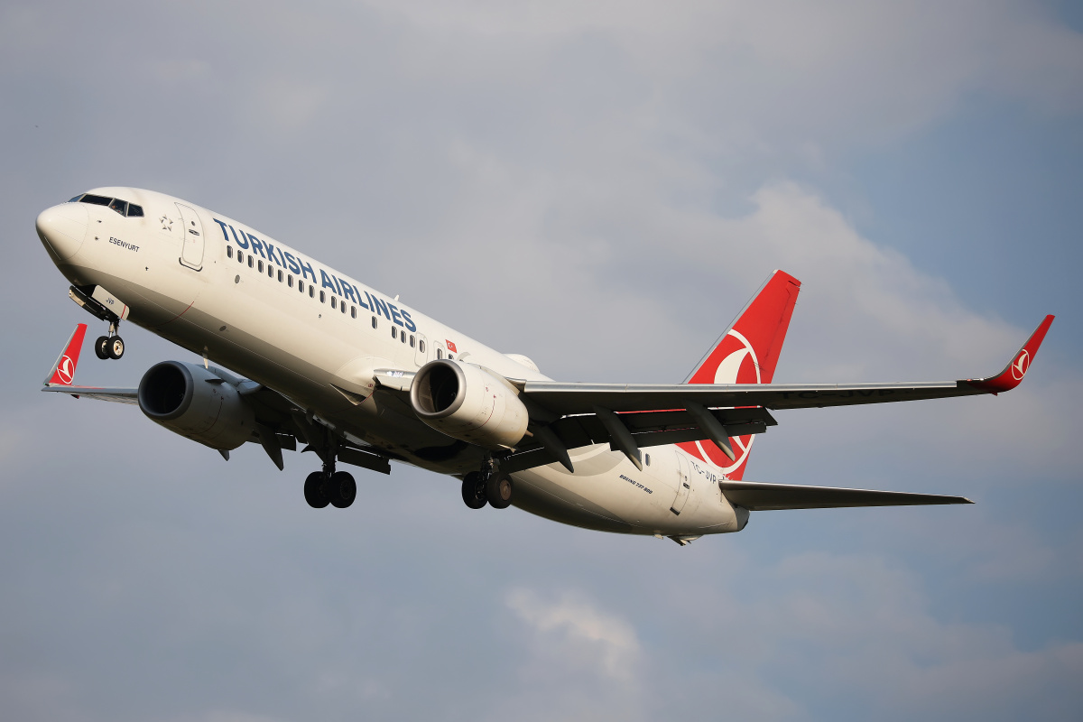 TC-JVP (Samoloty » Spotting na EPWA » Boeing 737-800 » THY Turkish Airlines)