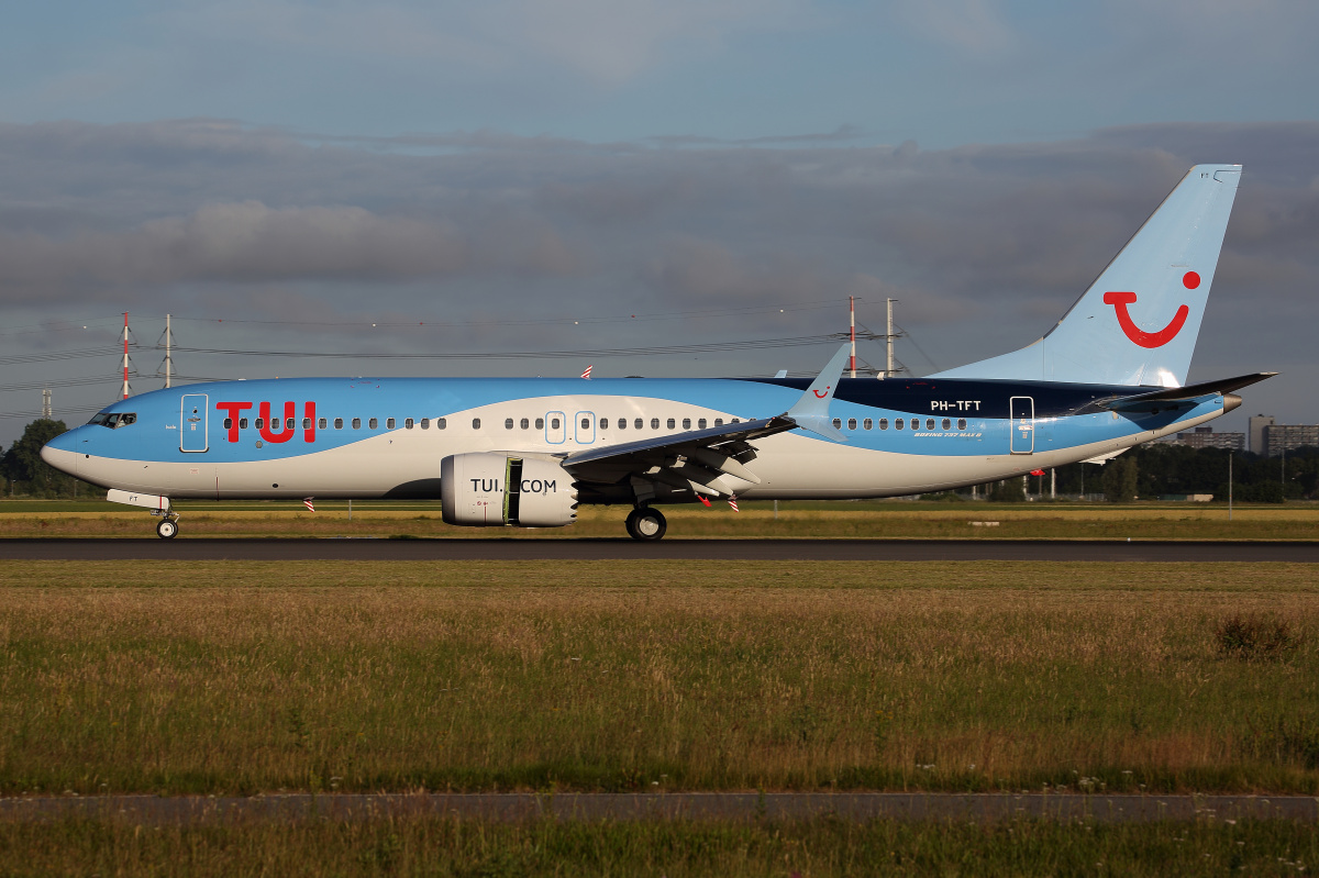 PH-TFT, TUI fly Netherlands (Samoloty » Spotting na Schiphol » Boeing 737-8 MAX » TUI fly)