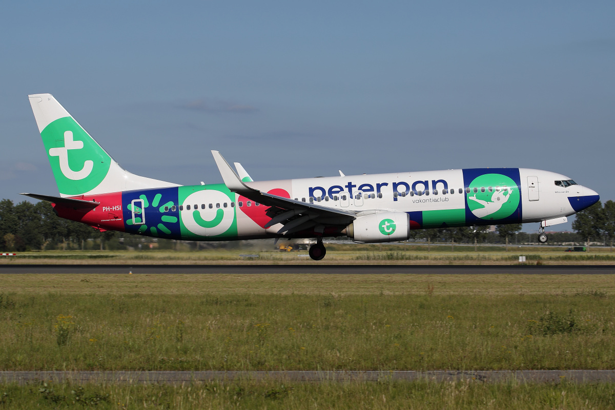 PH-HSI (malowanie Peter Pan Holiday Club) (Samoloty » Spotting na Schiphol » Boeing 737-800 » Transavia)