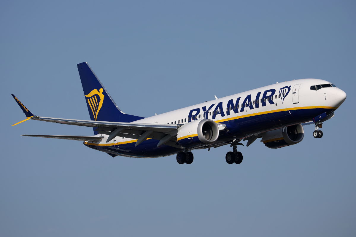 MAX 8-200, EI-IJI (Aircraft » EPWA Spotting » Boeing 737-8 MAX » Ryanair)