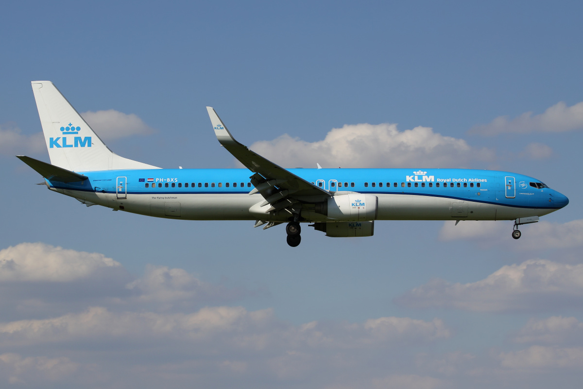 PH-BXS (nowe malowanie) (Samoloty » Spotting na EPWA » Boeing 737-900 » KLM Royal Dutch Airlines)