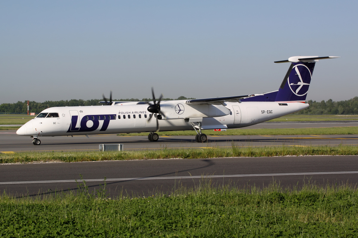 SP-EQC (Aircraft » EPWA Spotting » De Havilland Canada DHC-8 Dash 8 » LOT Polish Airlines)