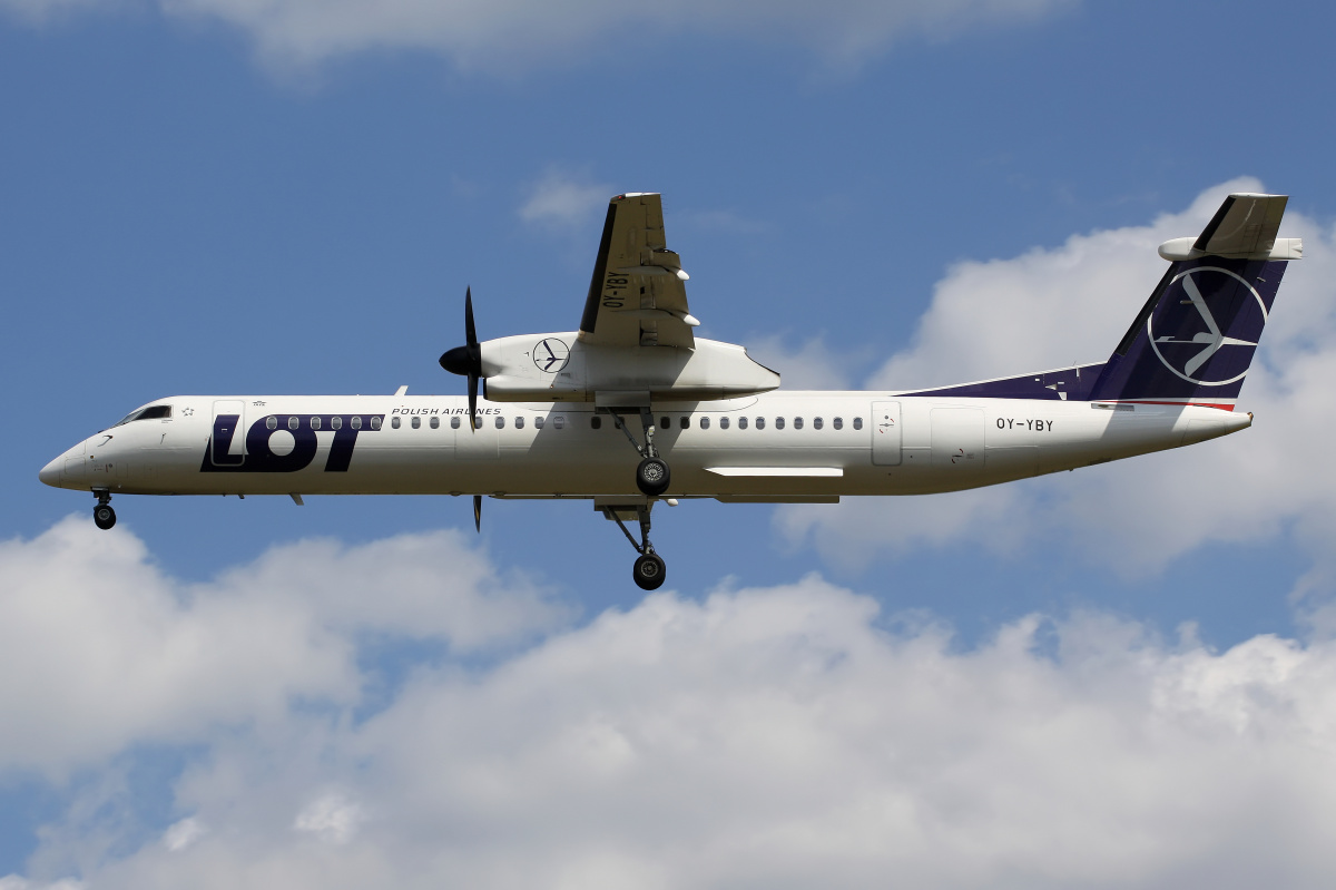 OY-YBY (Samoloty » Spotting na EPWA » De Havilland Canada DHC-8 Dash 8 » Polskie Linie Lotnicze LOT)