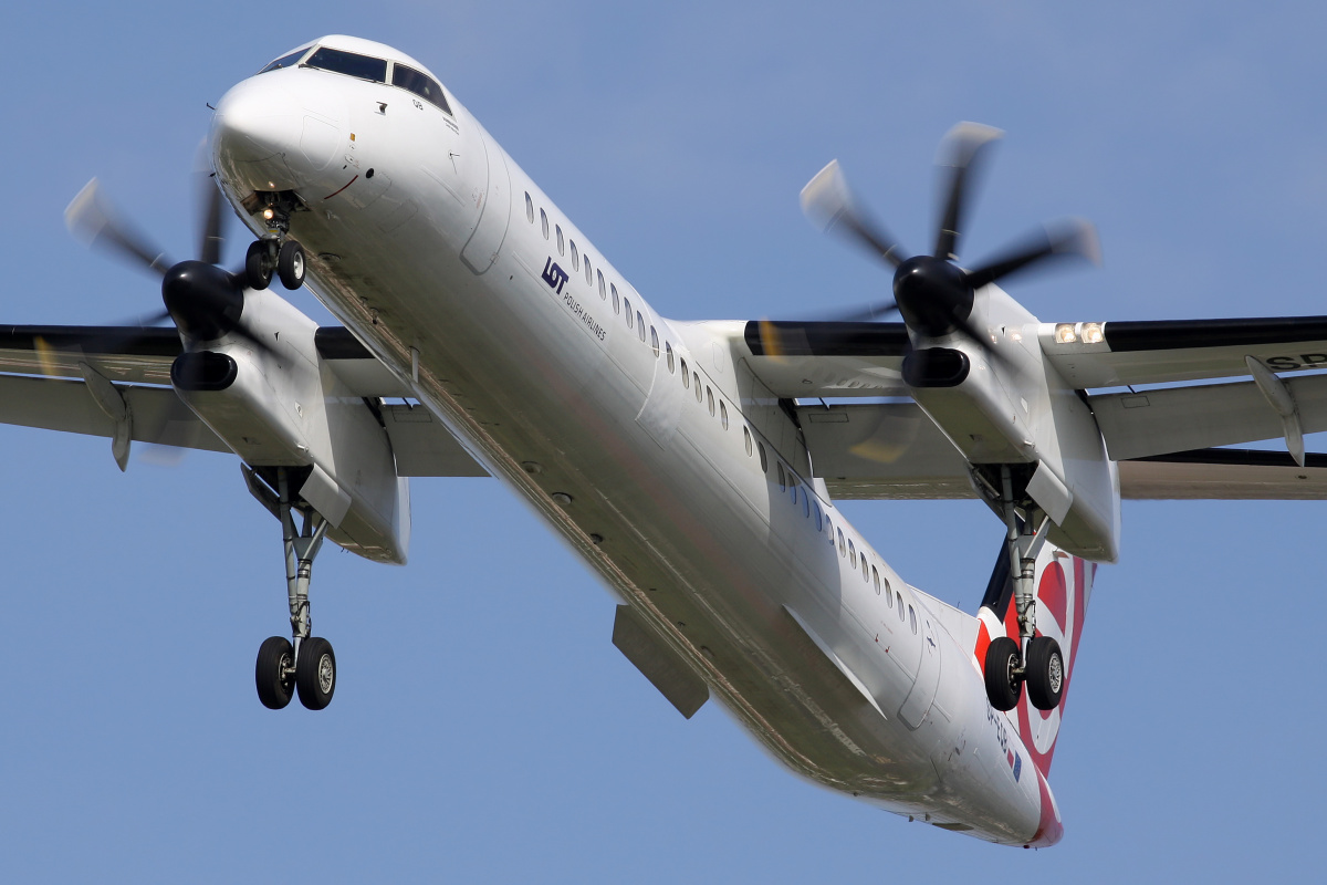 SP-EQB (EuroLOT partial livery) (Aircraft » EPWA Spotting » De Havilland Canada DHC-8 Dash 8 » LOT Polish Airlines)