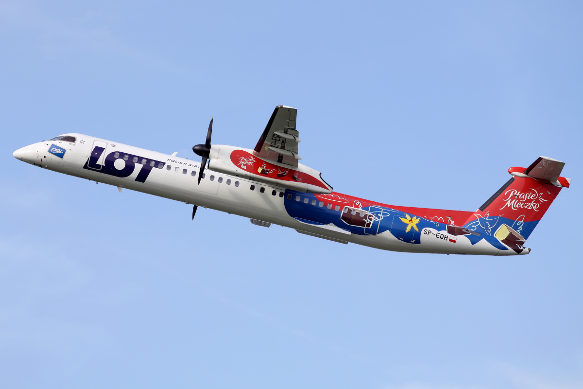 SP-EQH (Wedel Ptasie Mleczko livery)