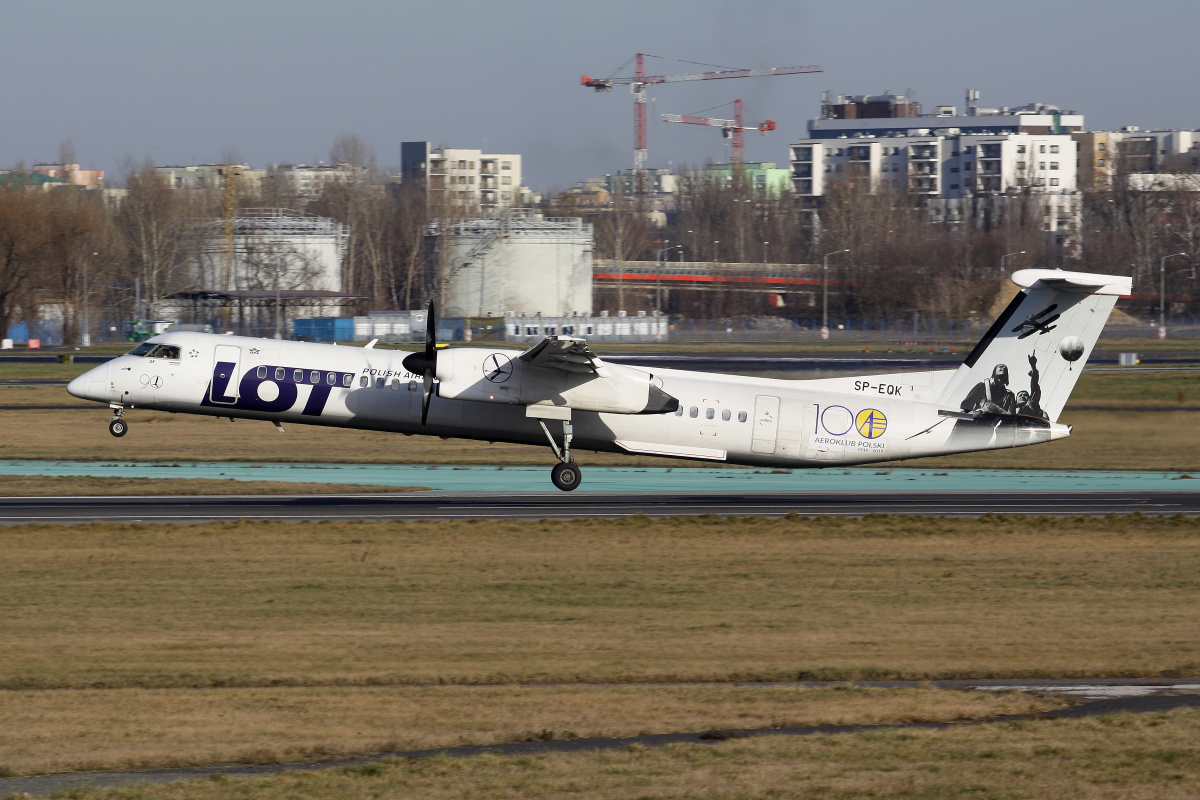 SP-EQK ("100 years of Polish Aero Club" wrap) (Aircraft » EPWA Spotting » De Havilland Canada DHC-8 Dash 8 » LOT Polish Airlines)