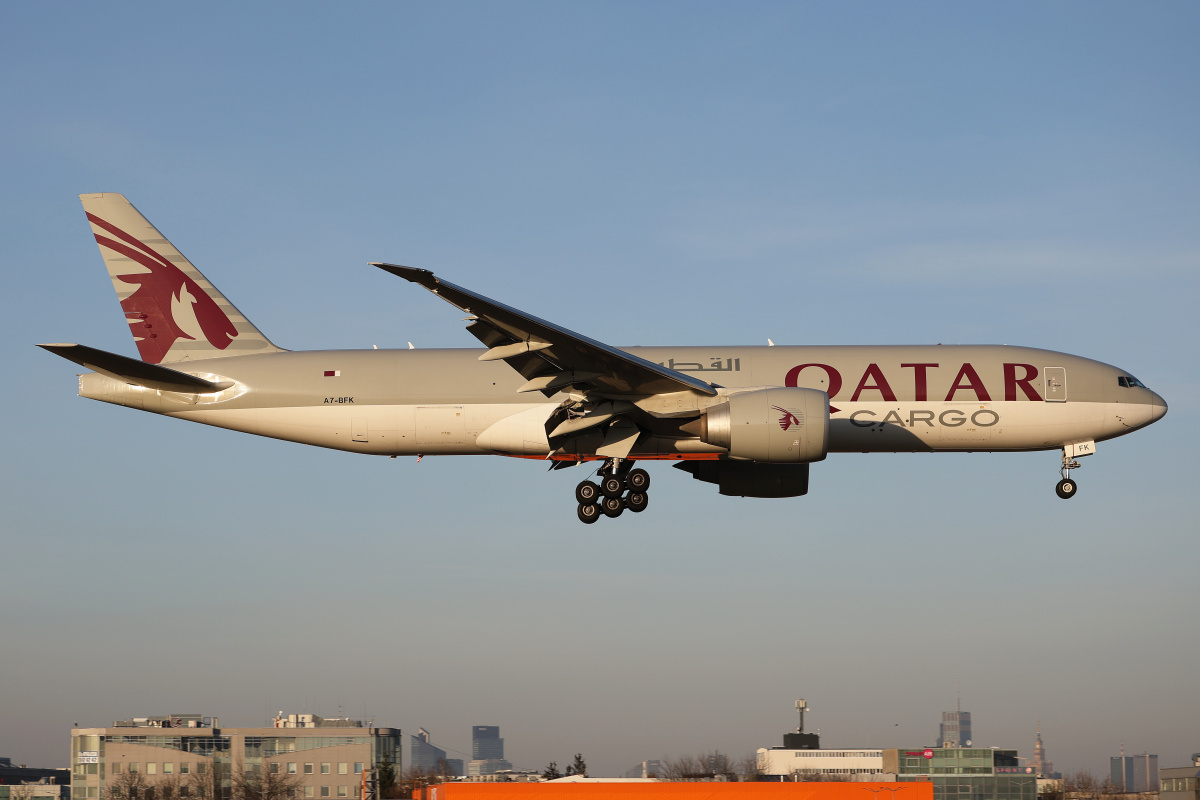 A7-BFK (Aircraft » EPWA Spotting » Boeing 777F » Qatar Airways Cargo)