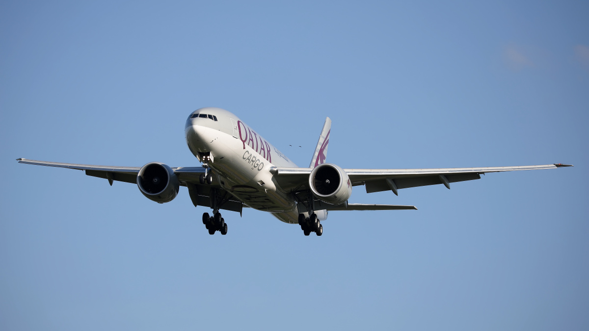 A7-BFS (Aircraft » EPWA Spotting » Boeing 777F » Qatar Airways Cargo)