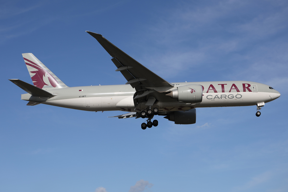 A7-BFT (Aircraft » EPWA Spotting » Boeing 777F » Qatar Airways Cargo)