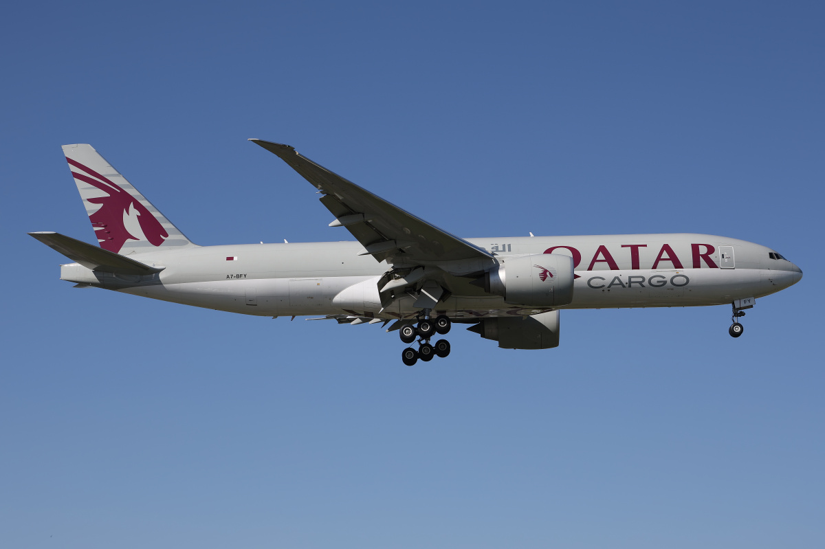 A7-BFY (Samoloty » Spotting na EPWA » Boeing 777F » Qatar Airways Cargo)