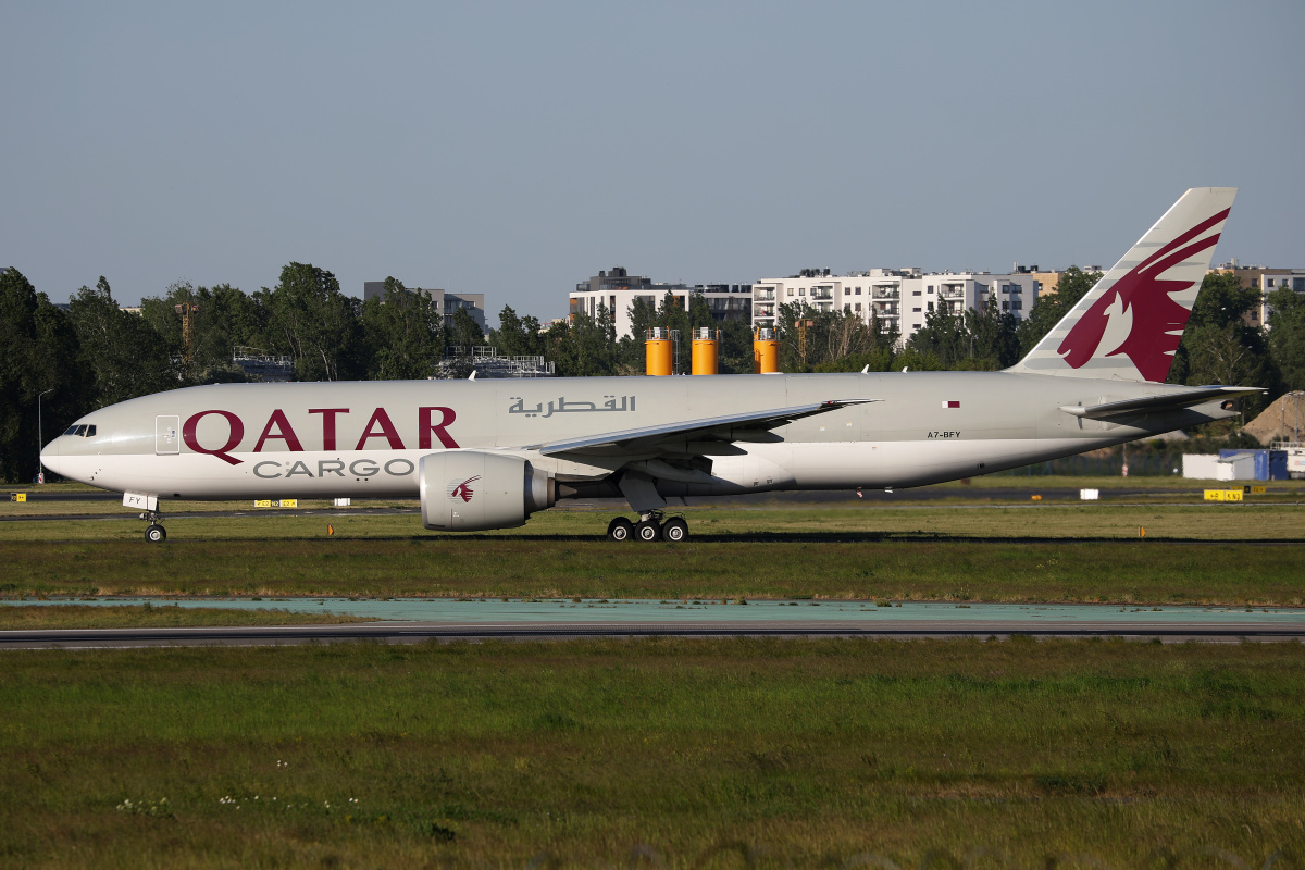 A7-BFY (Aircraft » EPWA Spotting » Boeing 777F » Qatar Airways Cargo)