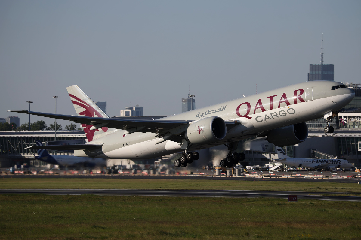 A7-BFY (Samoloty » Spotting na EPWA » Boeing 777F » Qatar Airways Cargo)