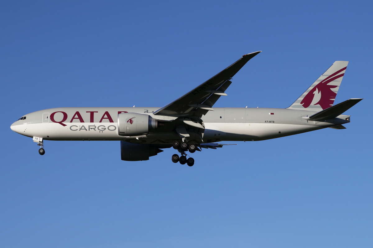 A7-BTB (Aircraft » EPWA Spotting » Boeing 777F » Qatar Airways Cargo)