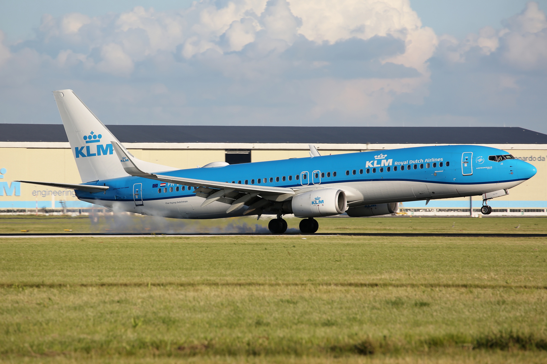 PH-BGB (Samoloty » Spotting na Schiphol » Boeing 737-800 » KLM Royal Dutch Airlines)
