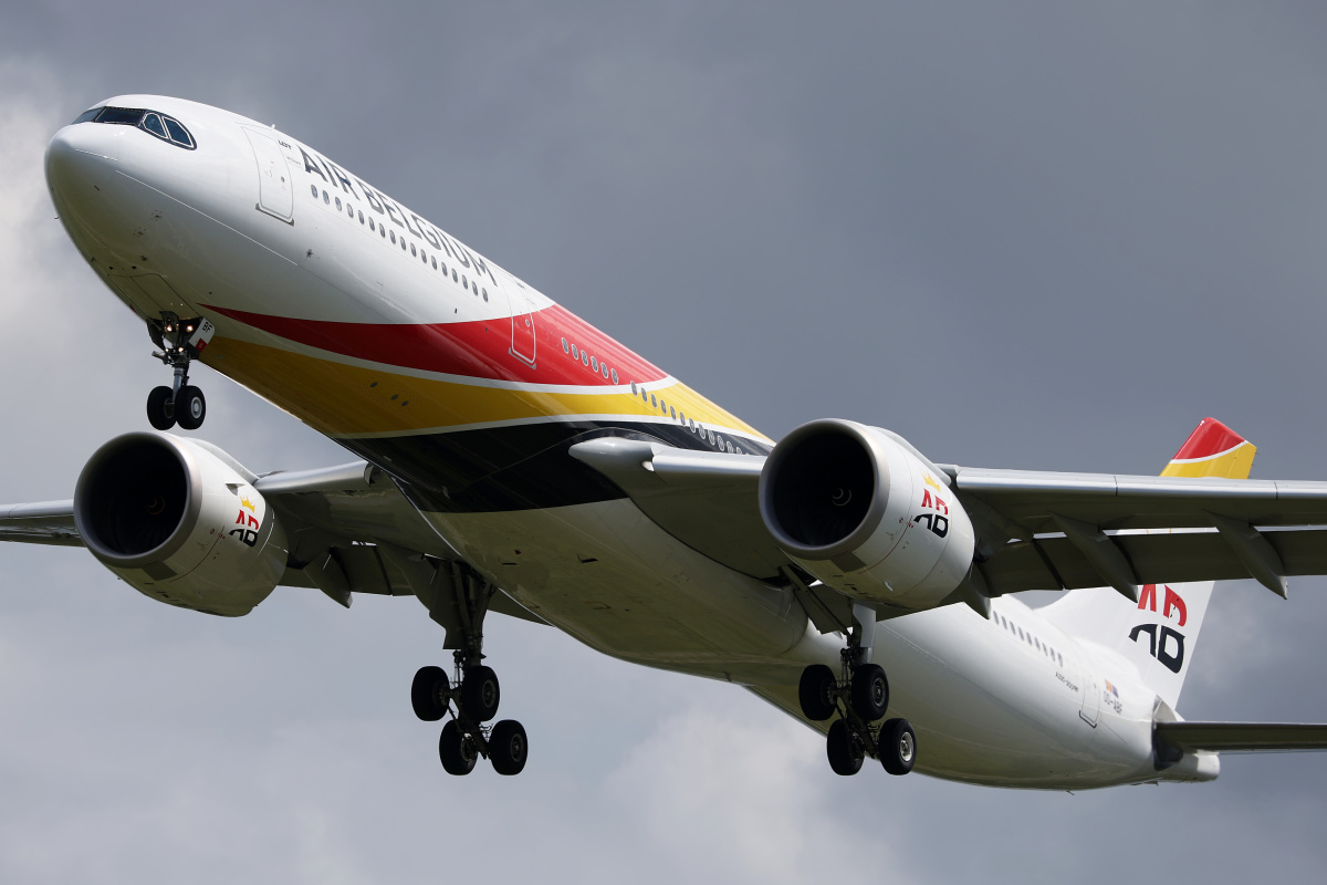 OO-ABF (Aircraft » EPWA Spotting » Airbus A330-900 (A330neo) » Air Belgium)