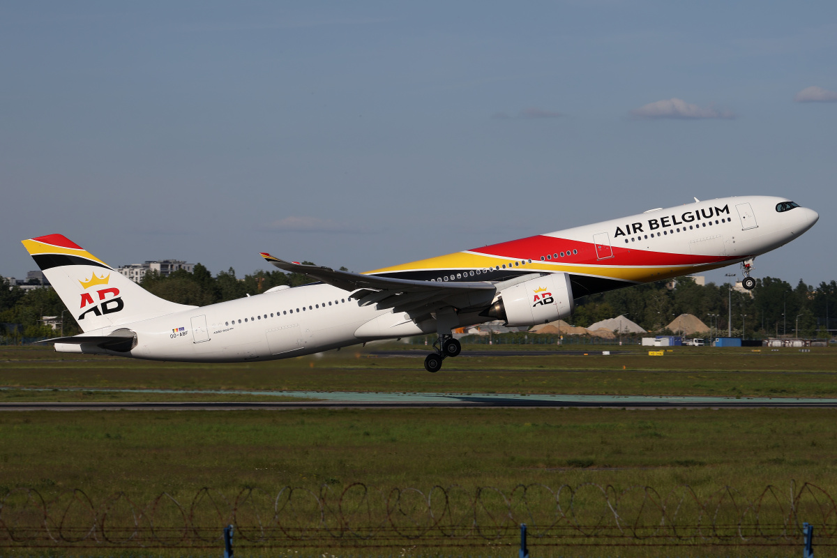 OO-ABF (Samoloty » Spotting na EPWA » Airbus A330-900 (A330neo) » Air Belgium)