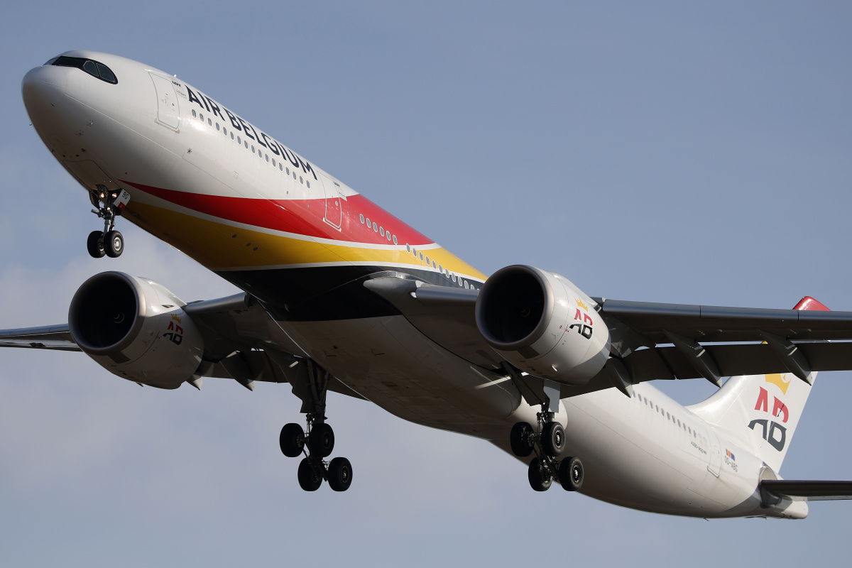 OO-ABG (Samoloty » Spotting na EPWA » Airbus A330-900 (A330neo) » Air Belgium)