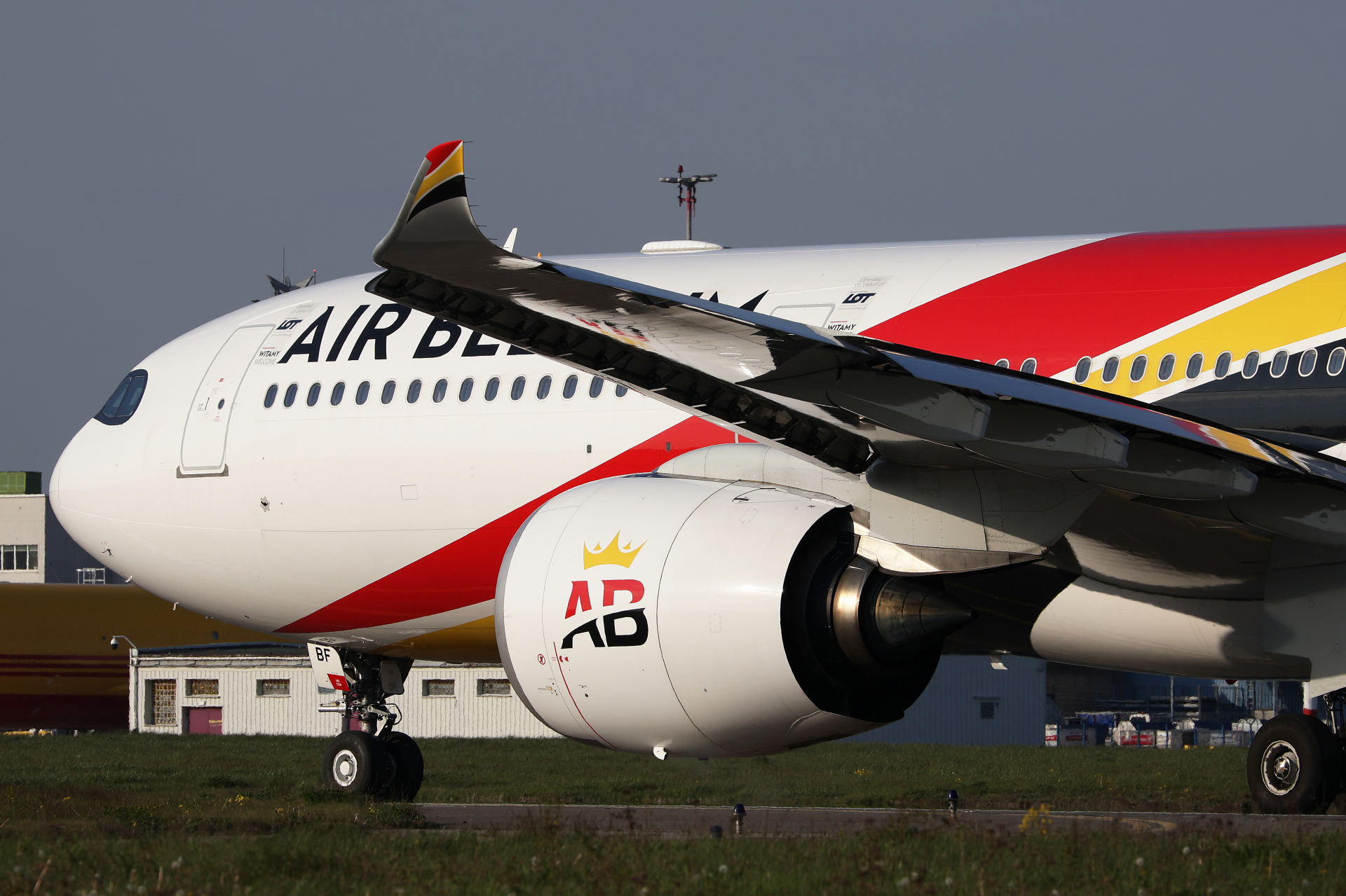 OO-ABF (Samoloty » Spotting na EPWA » Airbus A330-900 (A330neo) » Air Belgium)