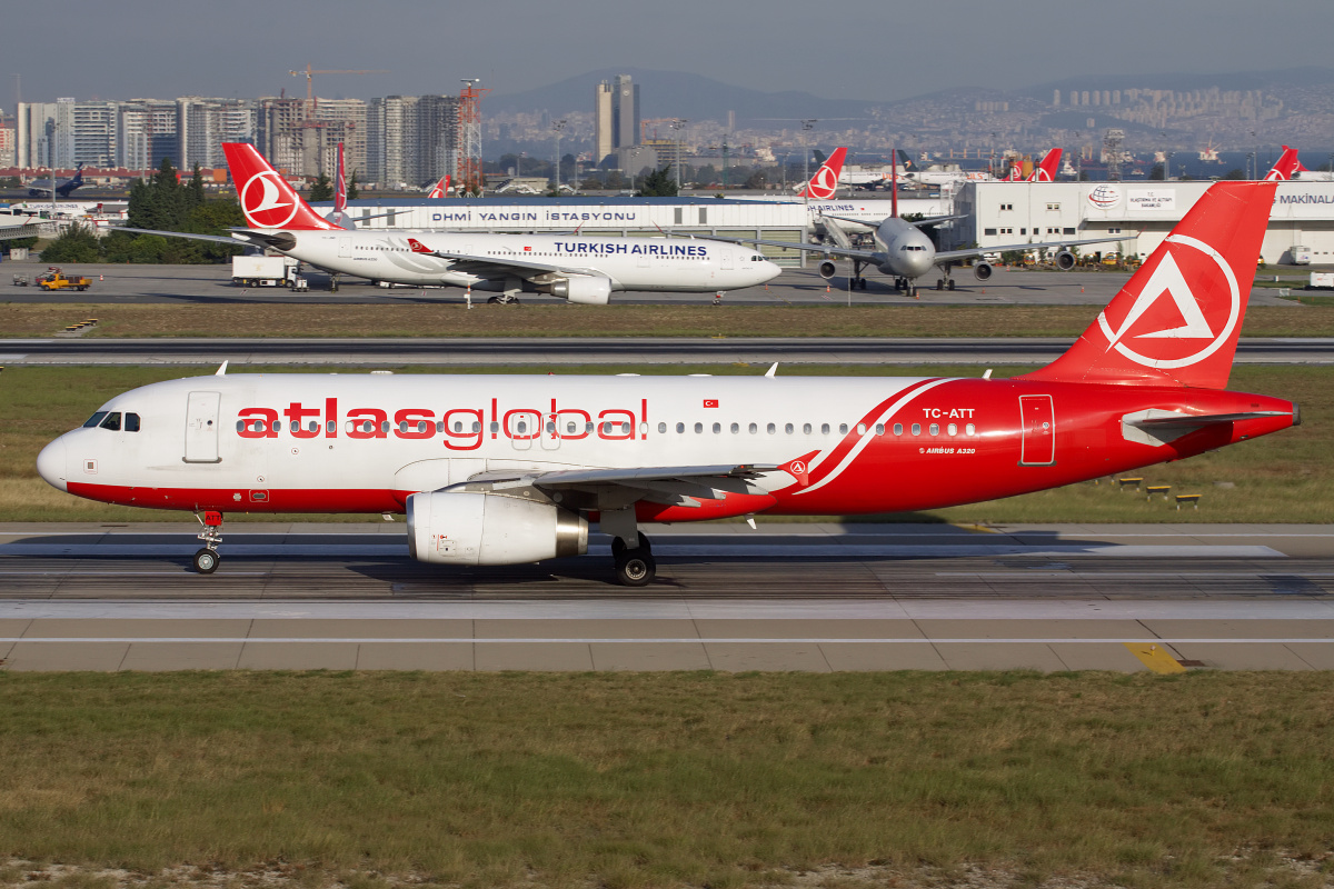 TC-ATT, AtlasGlobal (Samoloty » Port Lotniczy im. Atatürka w Stambule » Airbus A320-200)