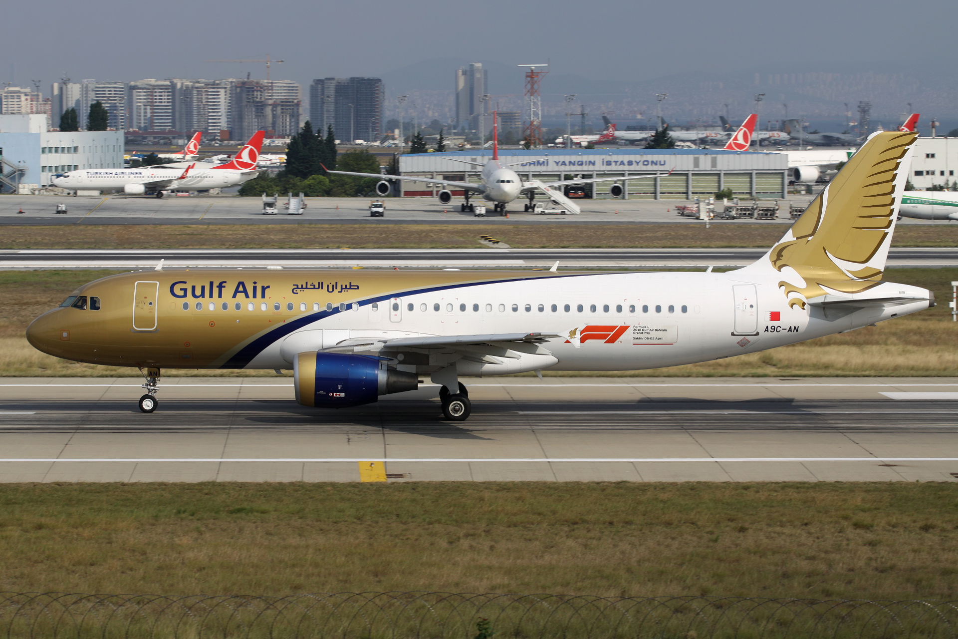 A9C-AN, Gulf Air (Samoloty » Port Lotniczy im. Atatürka w Stambule » Airbus A320-200)