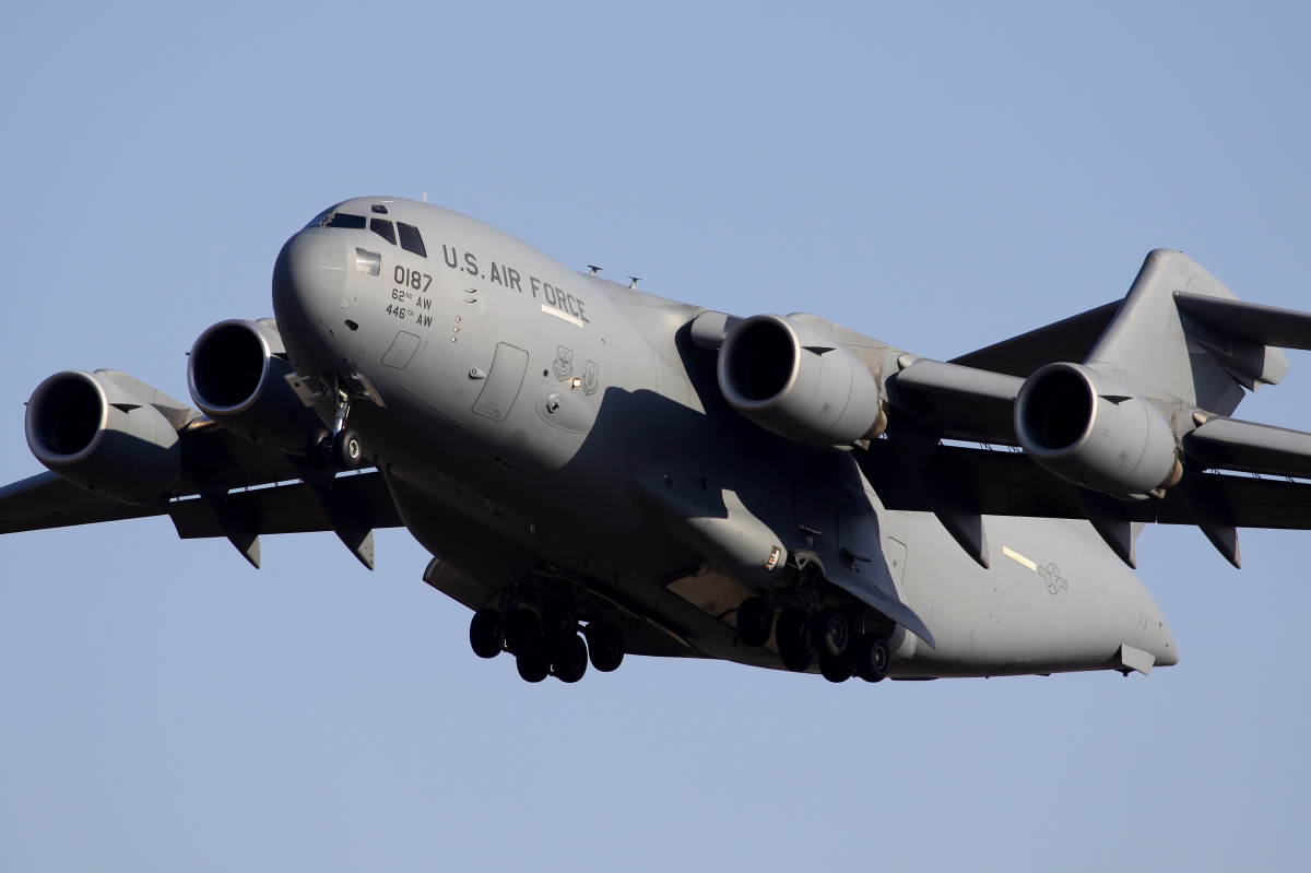 01-0187 (Aircraft » EPWA Spotting » Boeing/McDonnell Douglas C-17/C-17A Globemaster III » U.S. Air Force)