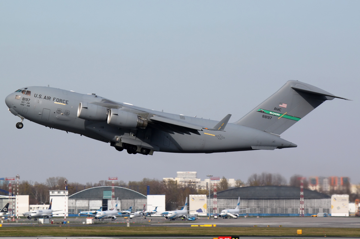 08-8197 (Aircraft » EPWA Spotting » Boeing/McDonnell Douglas C-17/C-17A Globemaster III » U.S. Air Force)