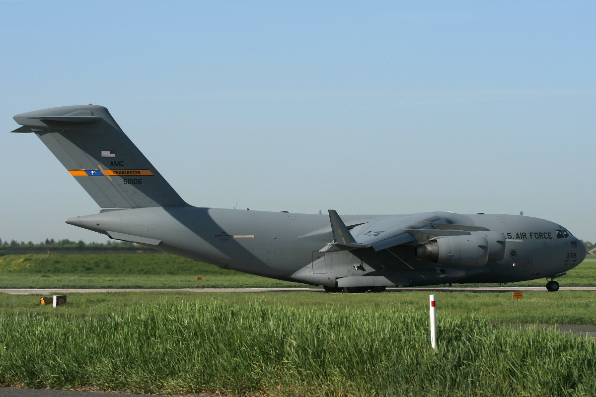 95-0106 (Samoloty » Spotting na EPWA » Boeing/McDonnell Douglas C-17/C-17A Globemaster III » Siły Powietrzne Stanów Zjednoczonych)