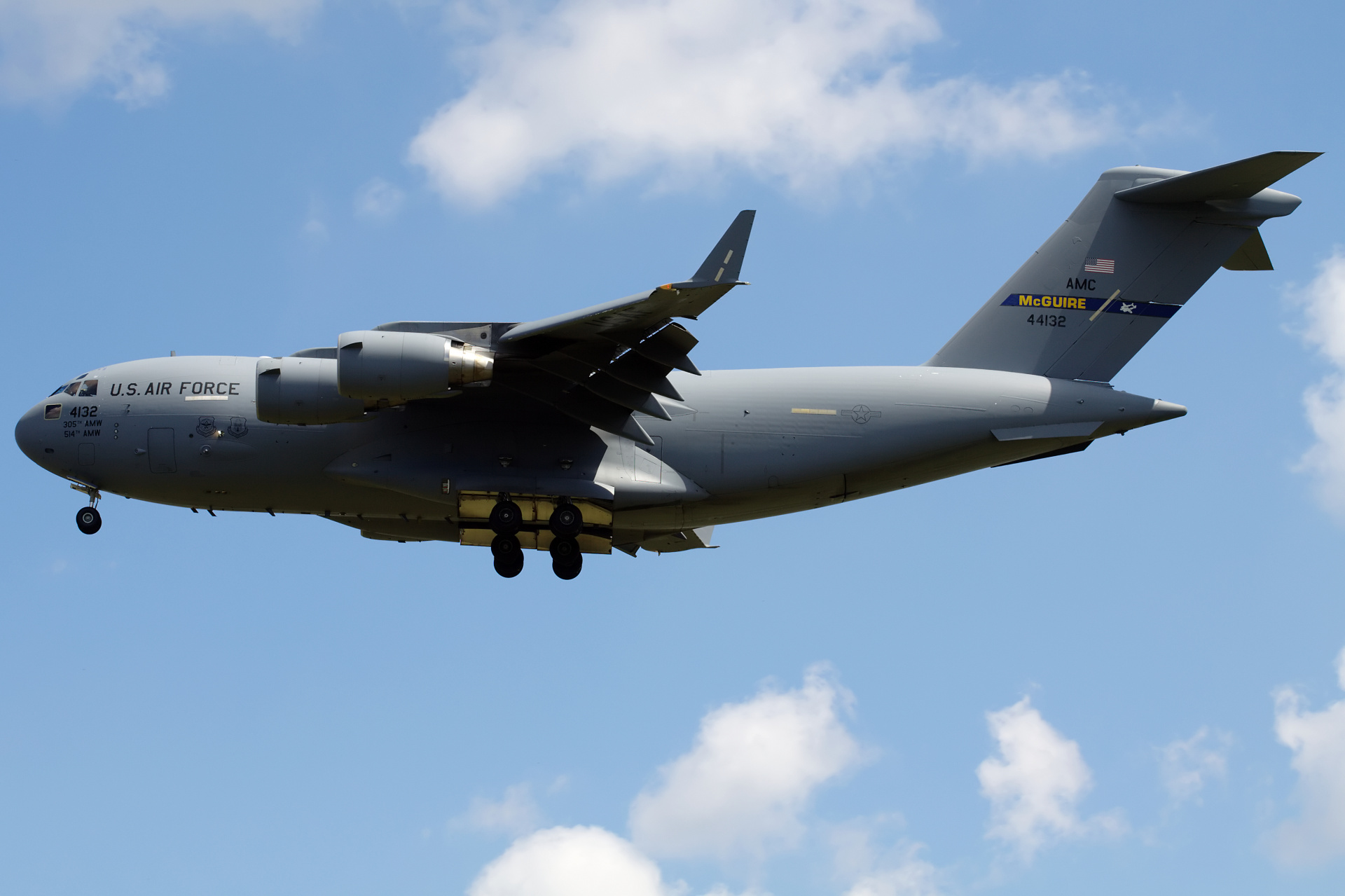 04-4132 (Samoloty » Spotting na EPWA » Boeing/McDonnell Douglas C-17/C-17A Globemaster III » Siły Powietrzne Stanów Zjednoczonych)