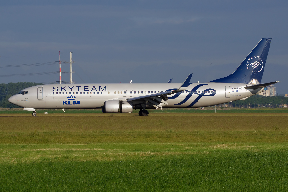 PH-BXO (malowanie SkyTeam)