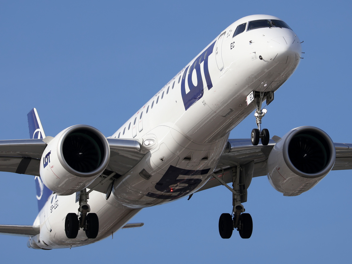 SP-LEC (Aircraft » EPWA Spotting » Embraer E195-E2 (E190-400) » LOT Polish Airlines)