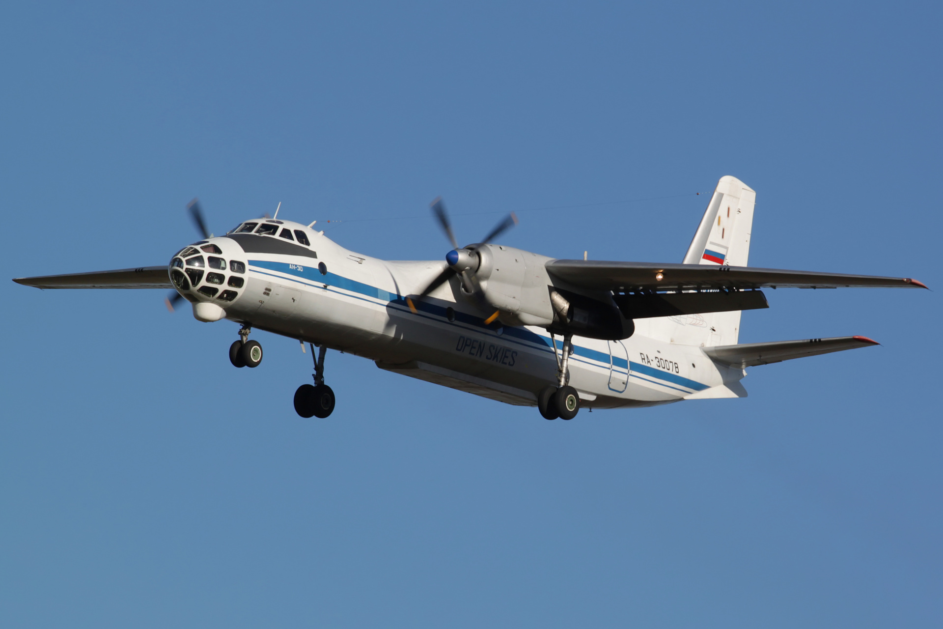 RA-30078 (Aircraft » EPWA Spotting » Antonov An-30 » Russian Air Force)