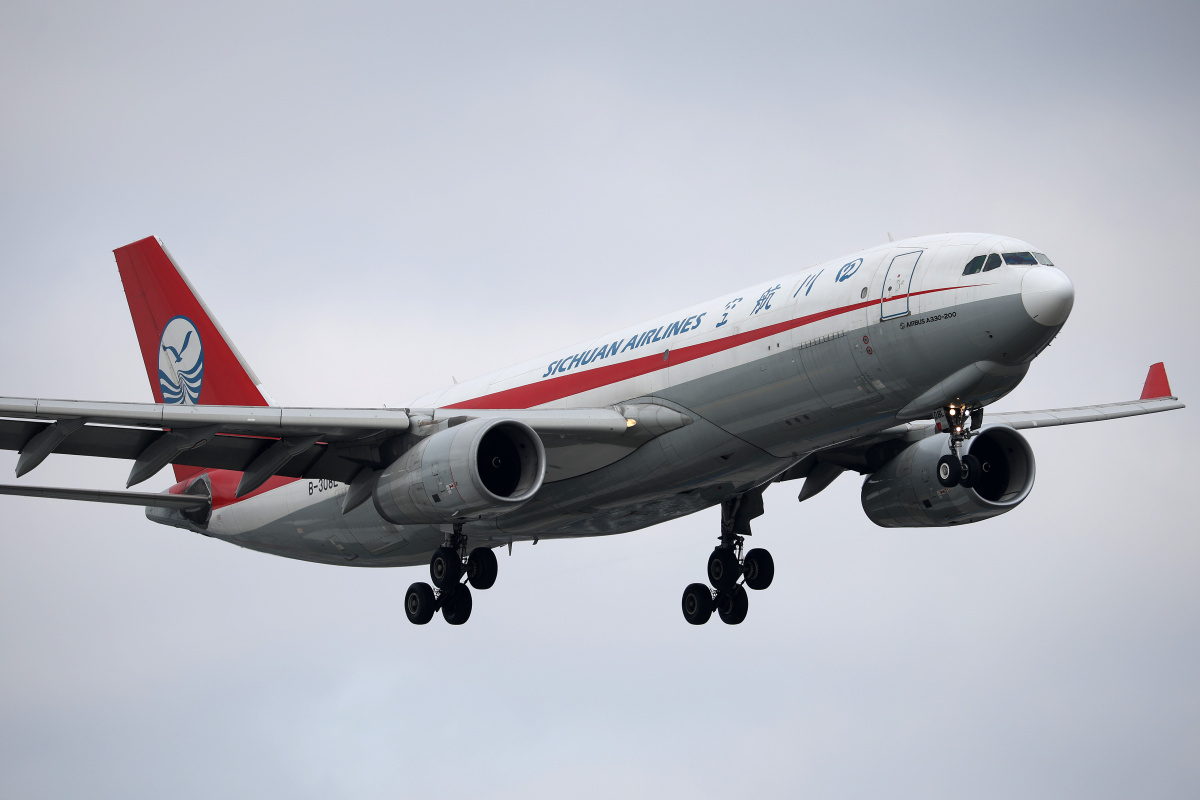 B-308L, Sichuan Airlines (Samoloty » Spotting na EPWA » Airbus A330-200F)