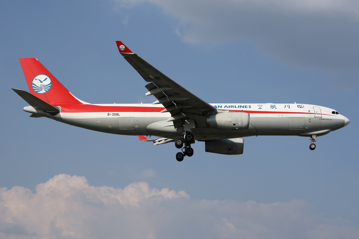 B-308L, Sichuan Airlines Cargo (Samoloty » Spotting na EPWA » Airbus A330-200F)