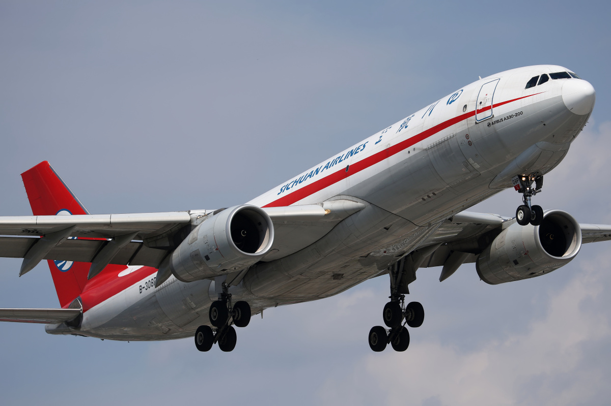 B-308P, Sichuan Airlines Cargo (Aircraft » EPWA Spotting » Airbus A330-200F)