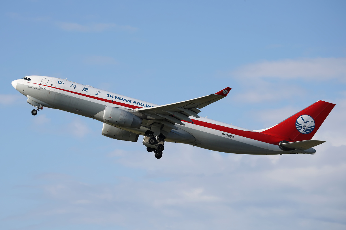 B-308Q, Sichuan Airlines (Samoloty » Spotting na EPWA » Airbus A330-200F)