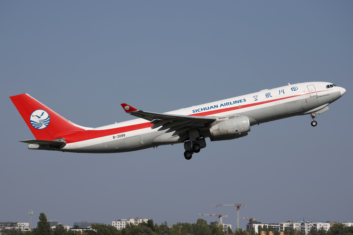 B-308Q, Sichuan Airlines Cargo (Samoloty » Spotting na EPWA » Airbus A330-200F)