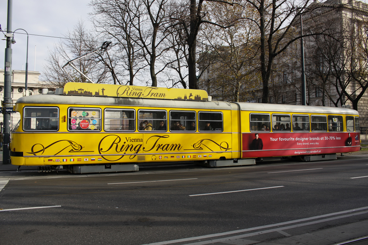 Tram Type E&lt;sub&gt;1&lt;/sub&gt; (SGP-Simmering)