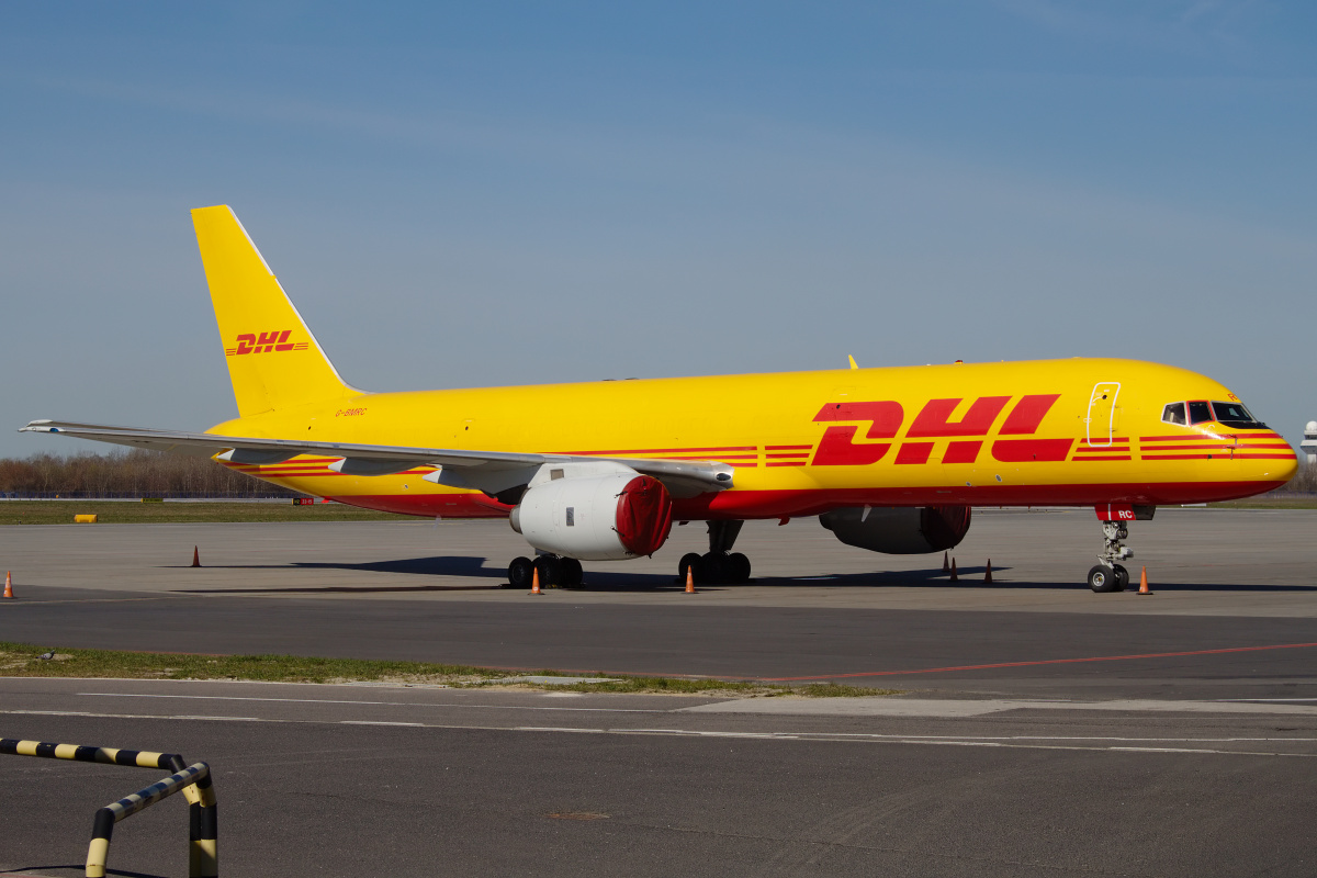 SF, G-BMRC, European Air Transport (Samoloty » Spotting na EPWA » Boeing 757-200F » DHL)