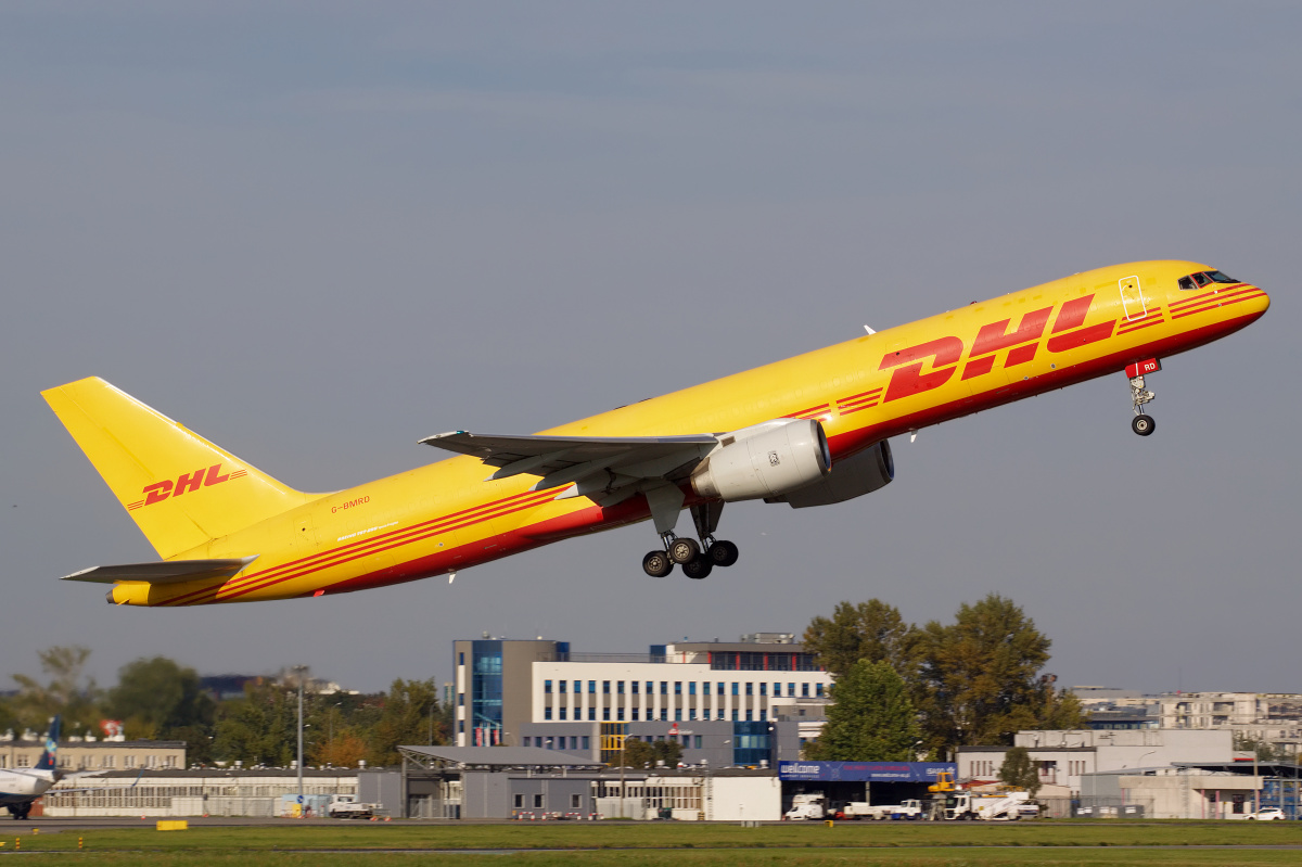 SF, G-BMRD, European Air Transport (Samoloty » Spotting na EPWA » Boeing 757-200F » DHL)