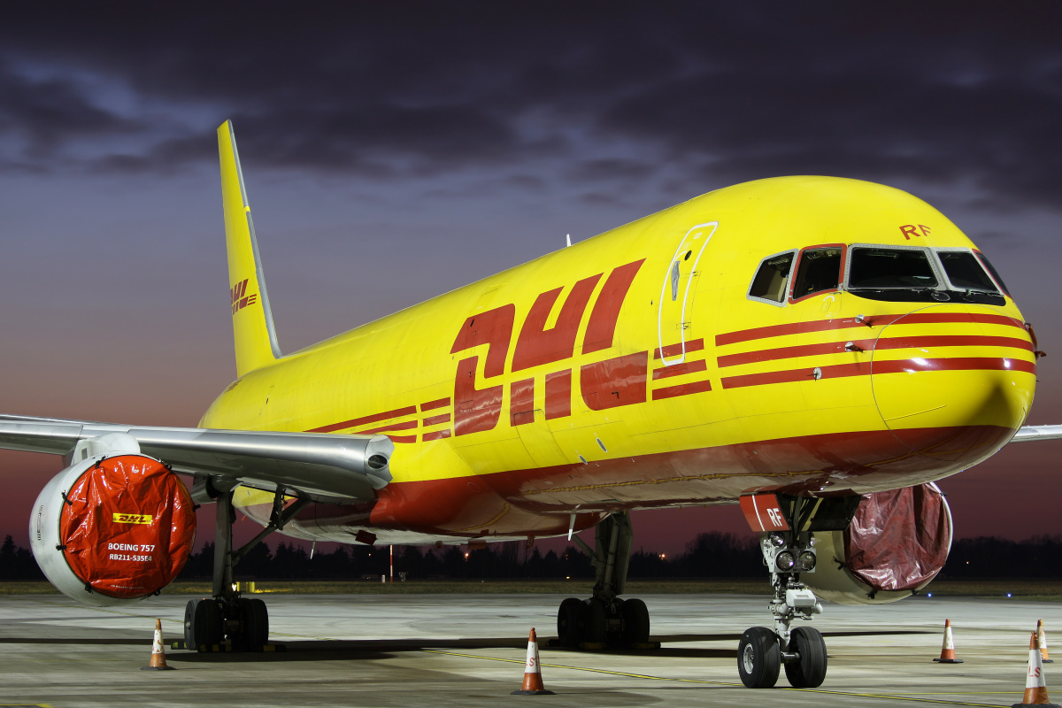 SF, G-BMRF, European Air Transport (nowe malowanie) (Samoloty » Spotting na EPWA » Boeing 757-200F » DHL)