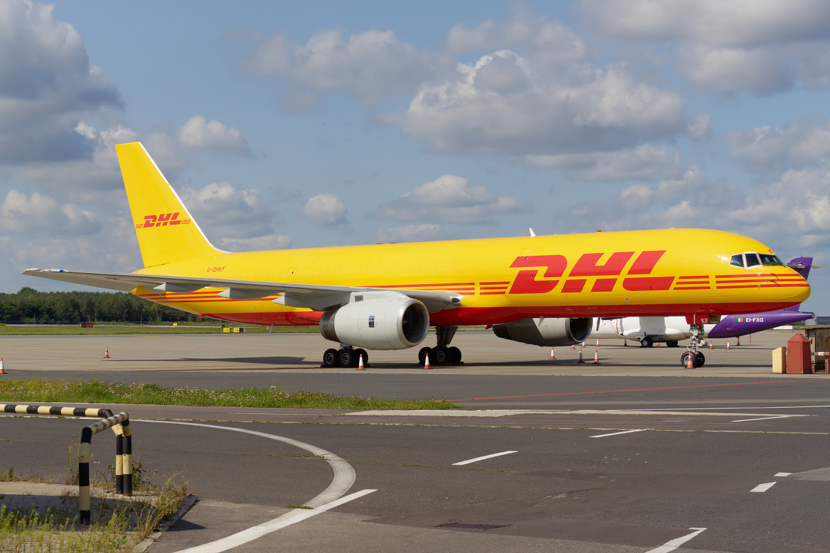 PCF, G-DHKF, DHL Air (Aircraft » EPWA Spotting » Boeing 757-200F » DHL)