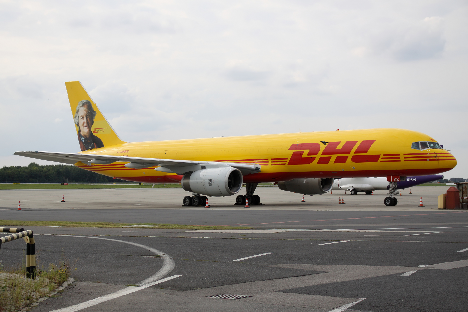 PCF, G-DHKK, DHL Air (Hair Force One livery) (Aircraft » EPWA Spotting » Boeing 757-200F » DHL)