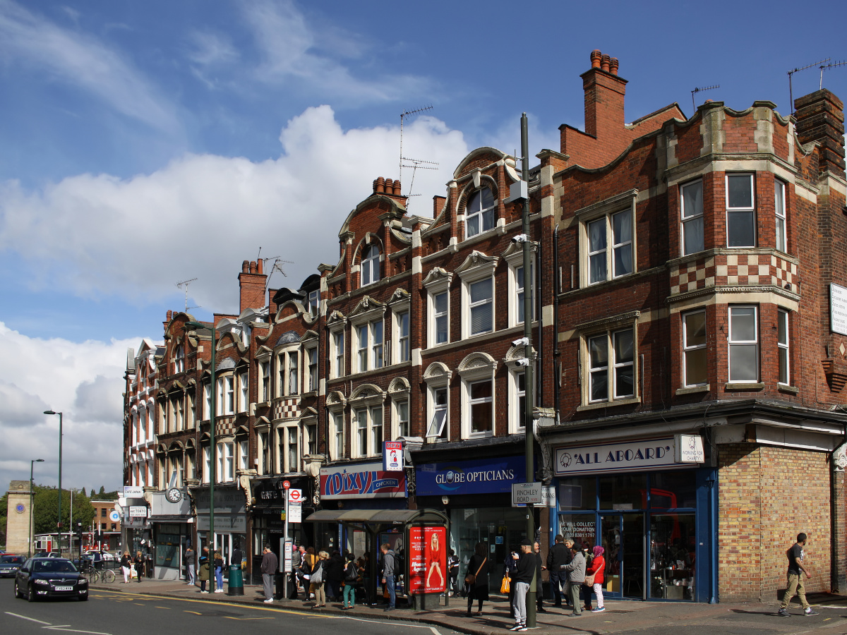 Golders Green - Finchley Road (Podróże » Londyn » Londyn za dnia)