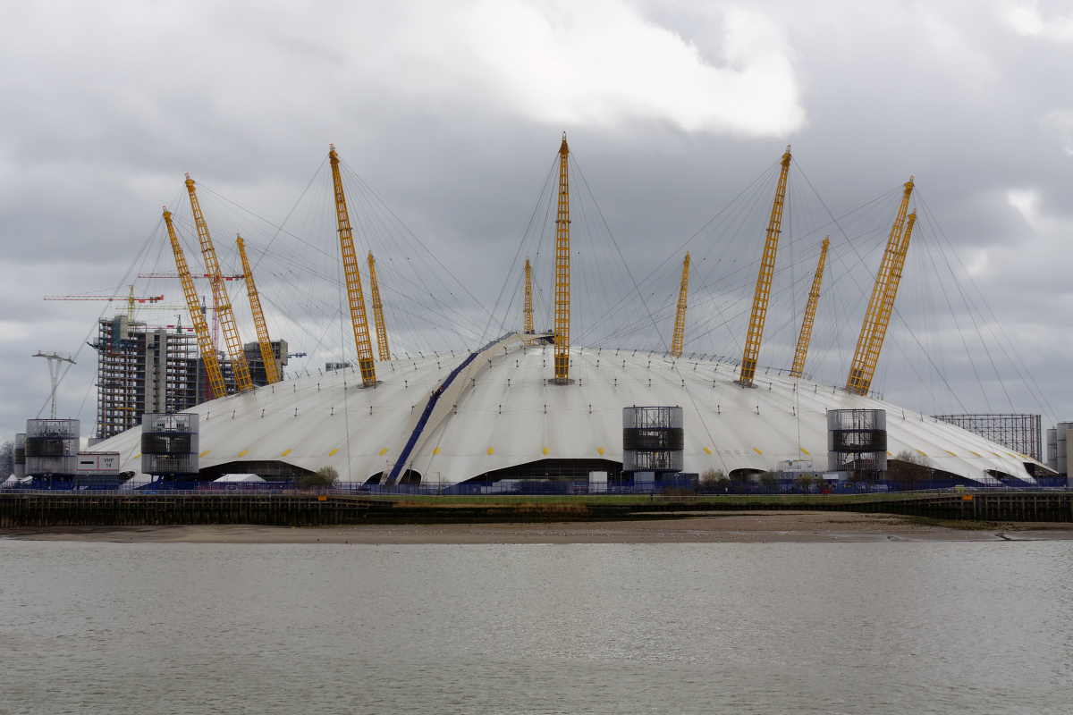 The O<sub>2</sub> (Millenium Dome)