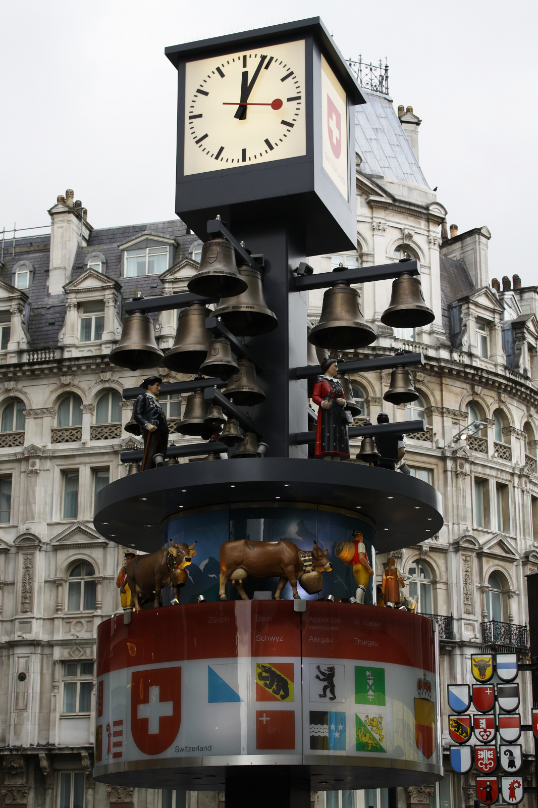 Swiss Glockenspiel (Podróże » Londyn » Londyn za dnia)